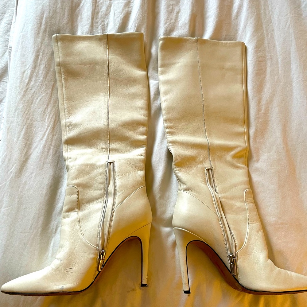 Vince Camuto - size 7 high heeled boots - great condition